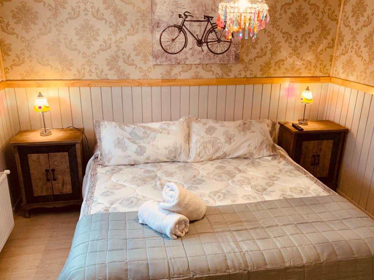 Arte Brisa Hostal Boutique Puerto Natales Exteriér fotografie